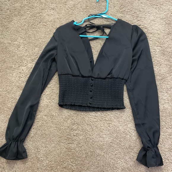 Cute cropped blouse - Picture 1 of 4